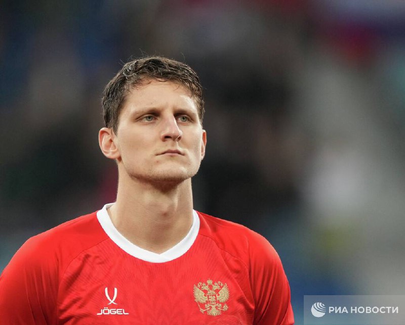 Игорь Дивеев перешел из ЦСКА в Зенит Соглашение с футболистом рассчитано до конца сезона 2028 29 Подписывайтесь на РИА Новости Спорт в MAX