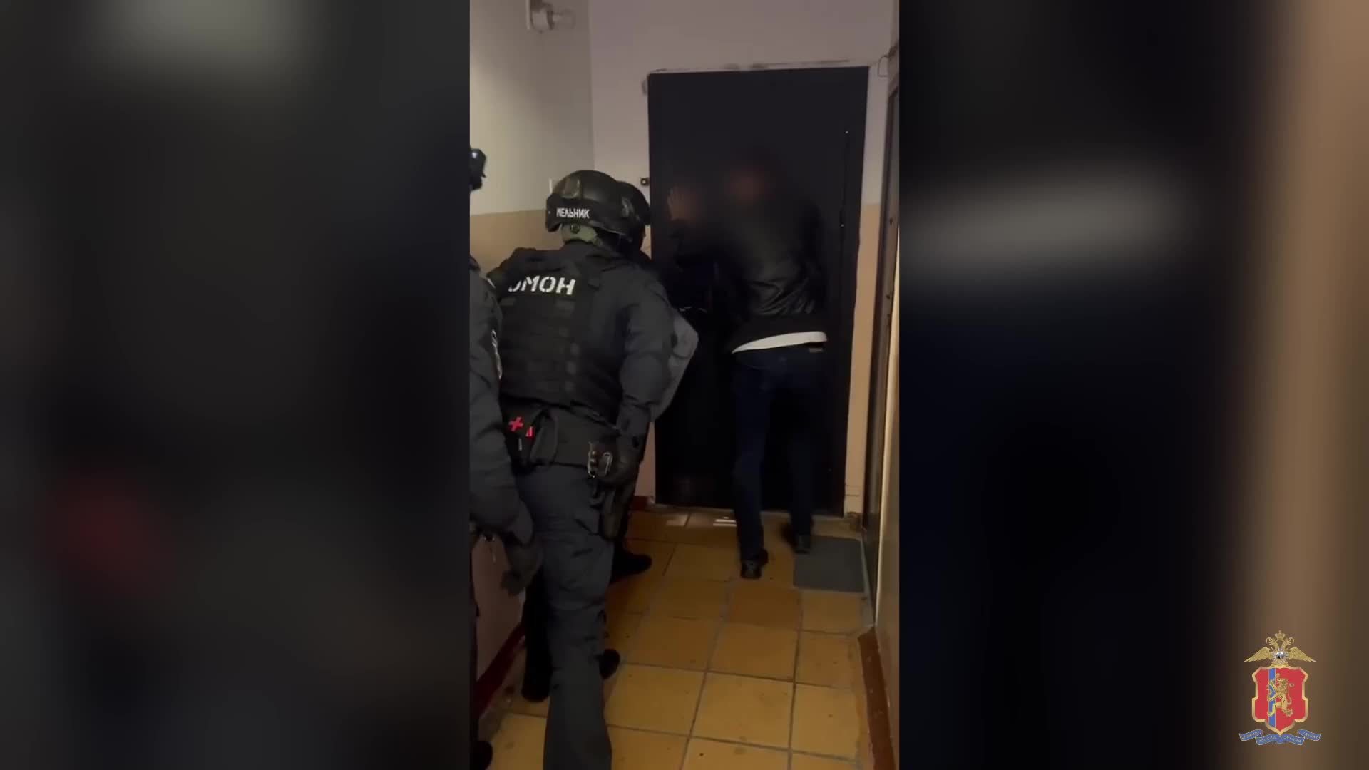 В Красноярске задержаны трое мужчин за мошенничество с автоподставами на 2,5 миллиона рублей