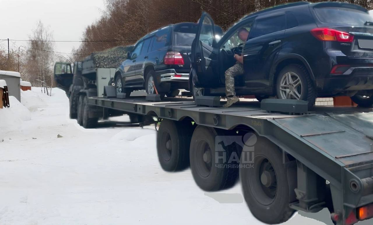 Жёны лишились кроссоверов из-за пьяных мужей в Челябинской области Три автомобиля, конфискованных у пьяных водителей в Аше и Симе переданы Министерству обороны РФ для использования в зоне СВО. Один из кроссоверов принадлежал самому нарушителю, два других – женам, причем один – бывшей супруге.   Несмотря на это, суд конфисковал все три машины. Водители получили обязательные работы и штраф.