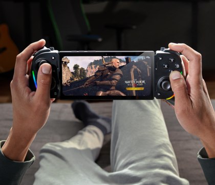 Razer запустила платформу PC Remote Play, которая позволяет играть в ПК-игры на смартфоне Razer сообщила о запуске платформы PC Remote Play. Она позволяет транслировать картинку с ПК на подключенный смартфон или планшет. Портативная консоль тоже подойдет. Чтобы все заработало, нужно проделать несколько простых шагов. Придется установить на смартфон/планшет приложения Razer Nexus и Razer PC Remote Play. Читать далее