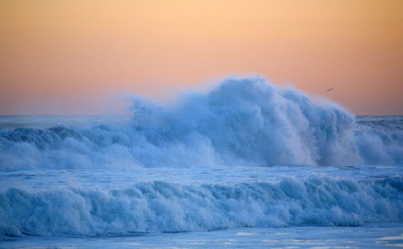 Сахалинское судно потеряло ход у берегов Камчатки Его отбуксируют в порт Петропавловска Камчатская транспортная прокуратура держит на контроле ситуацию связанную с потерей хода морским судном Гипанис Техническая неисправность возникла у берегов Камчатки Подробности по ссылке   kamtime ru article 9b39627d 0542 468d 9f80 f6df2b22d5a7