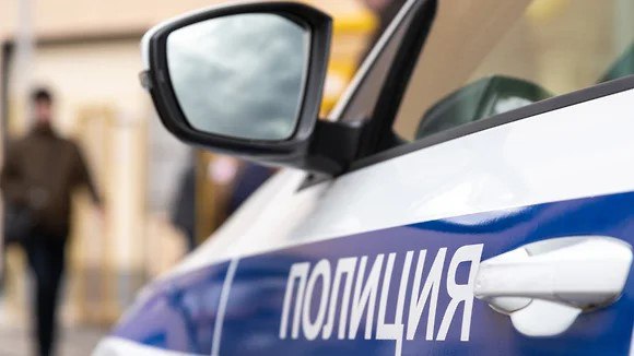 Полиция выяснит обстоятельства драки в Геленджике Полиция Геленджика проводит проверку по факту драки на набережной Геленджика. Проверка проводится на основании выложенного интернете видеоролика о конфликте граждан на набережной города-курорта. При этом официальных обращений по факту инцидента пока не поступало.