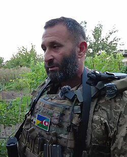 Азербайджанские СМИ пишут, что азербайджанцев начали допрашивать в аэропортах России. Они утверждают, что им задают вопросы о том, много ли среди их знакомых украинцев, есть ли в окружении те, кто уехал в Сирию, и проверяют на возможную причастность к экстремизму.
