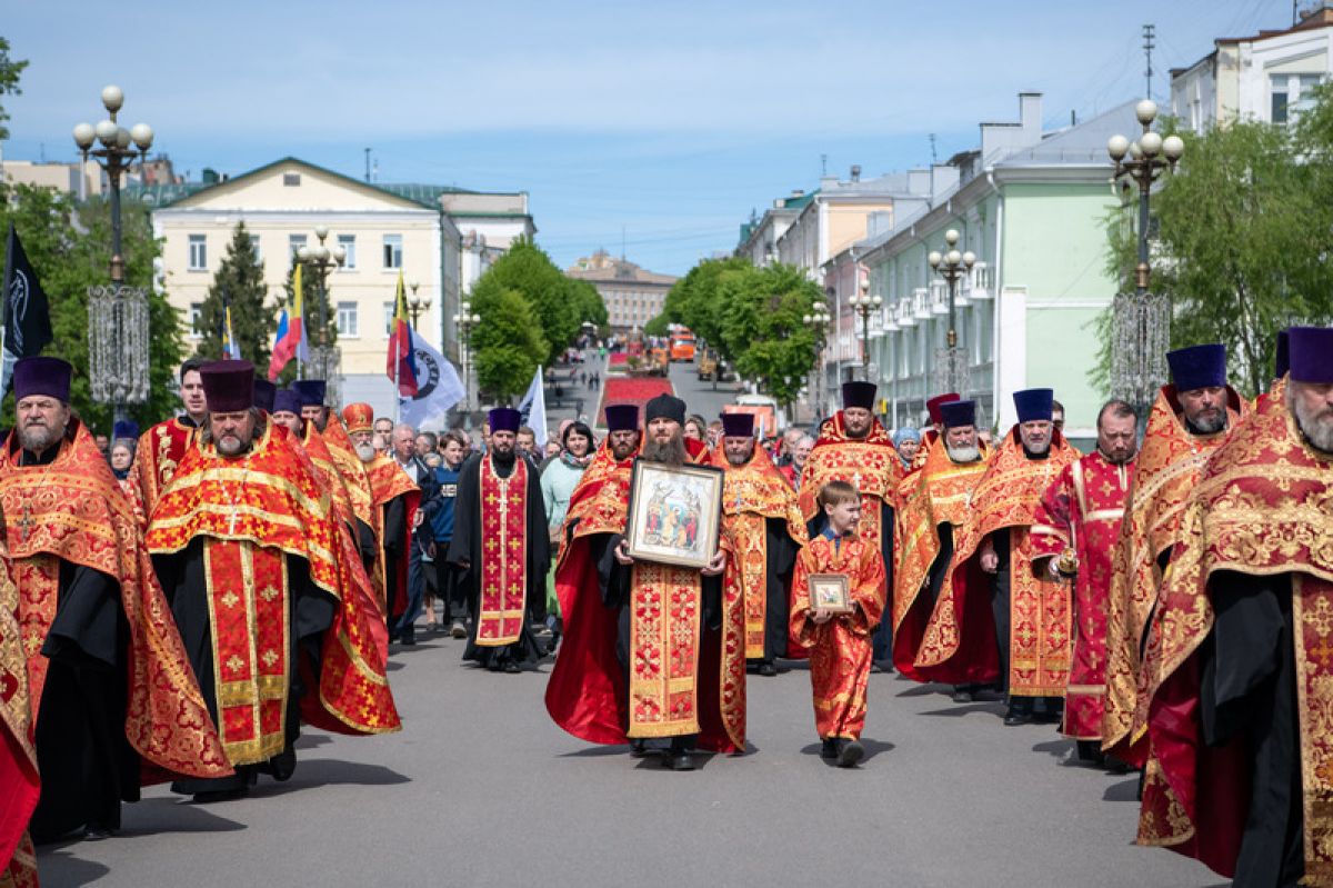 Свыше 500 орловцев поучаствовали в крестом ходе в память Георгия Победоносца Вчера, 6 мая, более 500 орловцев присоединились к крестному ходу в честь святого великомученика Георгия Победоносца, сообщили в Орловской митрополии. ↗ Прислать новость Подписаться