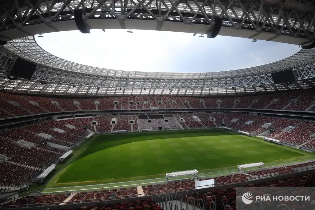 Стартовала продажа билетов на Суперфинал Кубка России Матч между московским Спартаком и Краснодаром пройдет на арене Лужники 24 мая Минимальная стоимость билетов составляет 900 рублей максимальная 30 тысяч Подписывайтесь на РИА Новости Спорт в Mакс