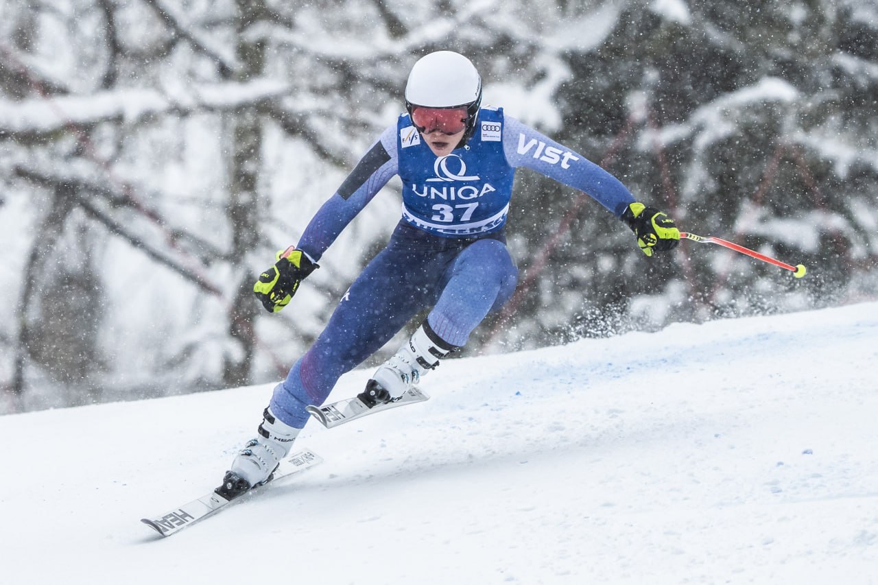 Горнолыжница Юлия Плешкова заняла третье место в супергиганте на турнире FIS в Германии Россиянка показала результат 55 94 секунды Золото забрала представительница Финляндии Роса Похьолайнен 55 67 Второе место заняла немка Антониа Райшль 55 79 news matchtv Millo Moravski Agence Zoom Getty Images Sport Getty Images