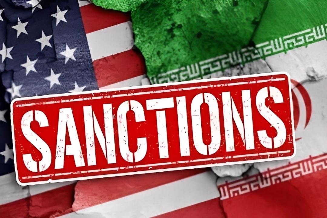 Министерство финансов США расширило санкции в отношении Ирана и ввело ограничения в отношении 11 человек и 13 организаций Как передает Oxu Az об этом говорится в сообщении Управления по контролю за иностранными активами OFAC на официальном сайте ведомства Согласно информации в число подпавших под санкции должностных лиц вошел секретарь Высшего совета национальной безопасности Ирана Али Лариджани а также главы региональных подразделений полиции и командующие силами Корпуса стражей исламской революции КСИР в провинциях Лорестан и Фарс ruoxuaz МинфинСША введениесанкции Иран   Новости Азербайджана Написать нам