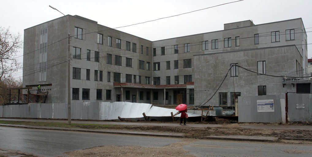 Детская поликлиника в Самаре рискует повторить сценарий многострадальной «Клиники сердца». Новая детская поликлиника на улице Николая Панова в Самаре мощностью до 500 посещений в смену может не открыться в заявленные сроки — до декабря 2025 года: