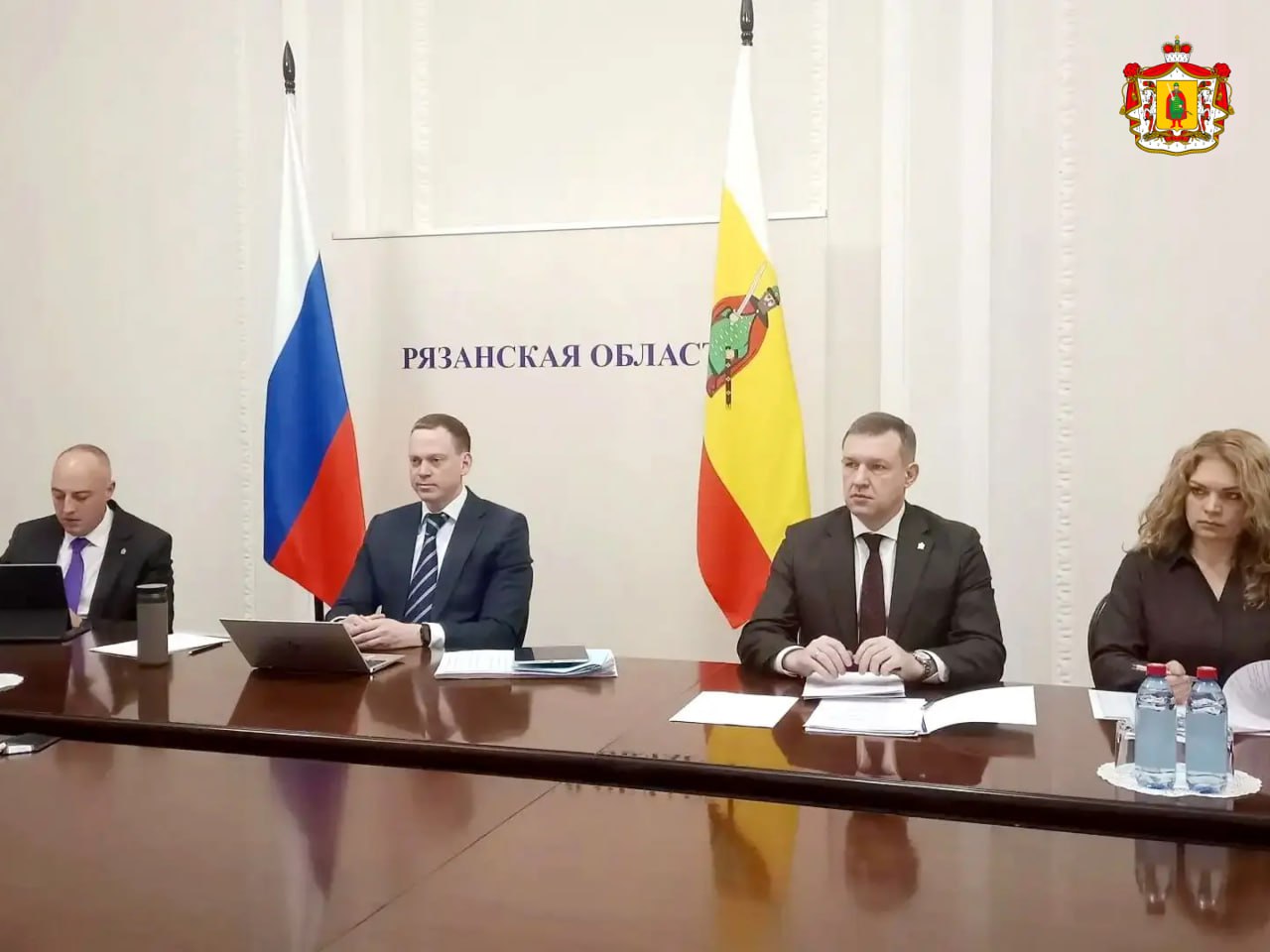 Рязанская область в числе лучших регионов в стране по результатам реализации нацпроекта Инфраструктура для жизни Об этом говорили на заседании президиума Правительственной комиссии по региональному развитию в Российской Федерации которое провёл Заместитель Председателя Правительства РФ Марат Хуснуллин В режиме видеоконференцсвязи в заседании принял участие Губернатор Павел Малков В Рязанской области в прошлом году введено 648 4 тысяч кв м жилья это 107 5 к предыдущему году и 105 от планового показателя на 2025 год Доля индивидуального домостроения в общем объёме составила 65 7 что на 10 6 больше уровня 2024 года Помимо вопросов реализации нацпроекта Инфраструктура для жизни и госпрограммы Строительство на заседании шла речь о модернизации коммунальной инфраструктуры строительстве автодорог благоустройстве территорий Вице премьер отметил необходимость развития интеллектуальных транспортных систем Они позволяют оптимизировать движение общественного транспорта улучшить качество услуг по перевозкам повысить безопасность дорожного движения уменьшить заторы рязанскаяобласть Подписывайтесь на наш канал в МАХ