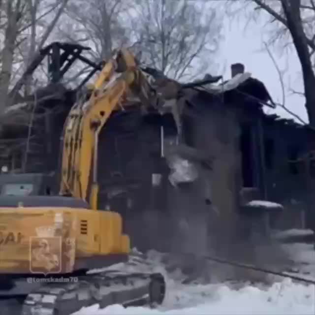 Снос аварийных домов в Кировском районе и изменение статуса здания на улице Пржевальского