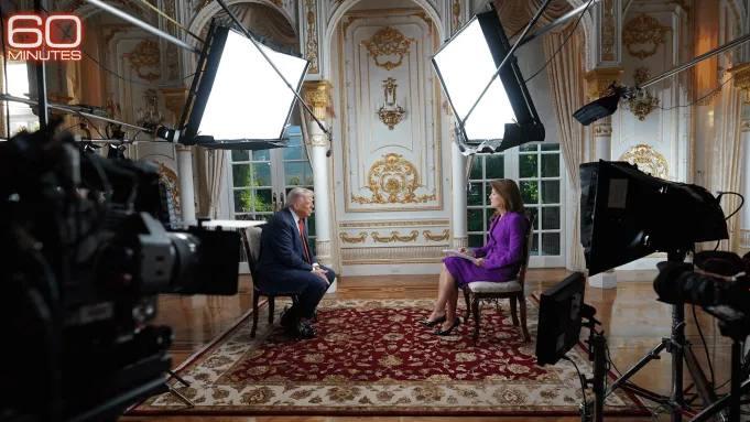 Трамп в 03 30 мск вернется на CBS впервые после громкого иска к телесети Президент США в ближайшие часы даст интервью телеканалу CBS Этим летом он урегулировал судебный спор с медиахолдингом Paramount ныне Paramount Skydance Компания согласилась выплатить Трампу 16 млн по иску в котором он обвинял телесеть в обманном монтаже интервью его соперницы Камалы Харрис во время предвыборной кампании 2024 года Беседа с ведущей Норой О Доннелл была записана в пятницу в резиденции Мар а Лаго во Флориде