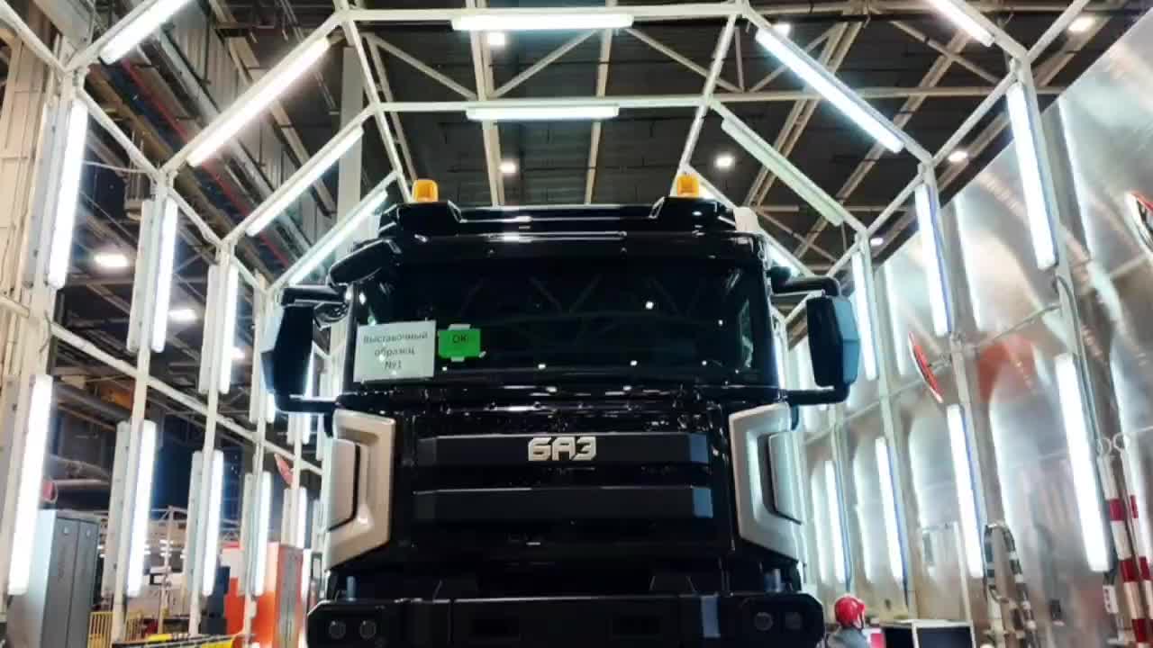 АО Романов запускает серийное производство грузовиков БАЗ в Санкт-Петербурге