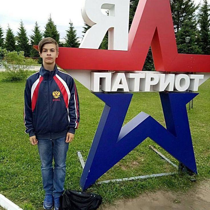 Уровень патриотизма среди российской молодежи 18 24 лет достиг 99 процентов Об этом сообщил руководитель Росмолодежи Григорий Гуров К такому выводу пришли после исследования Индекс поколений в котором поучаствовало более 109 тысяч человек   inde io news czifra dnya vo skolko proczentov oczenivaetsya uroven patriotizma sredi rossijskoj molodezhi 18 24 let