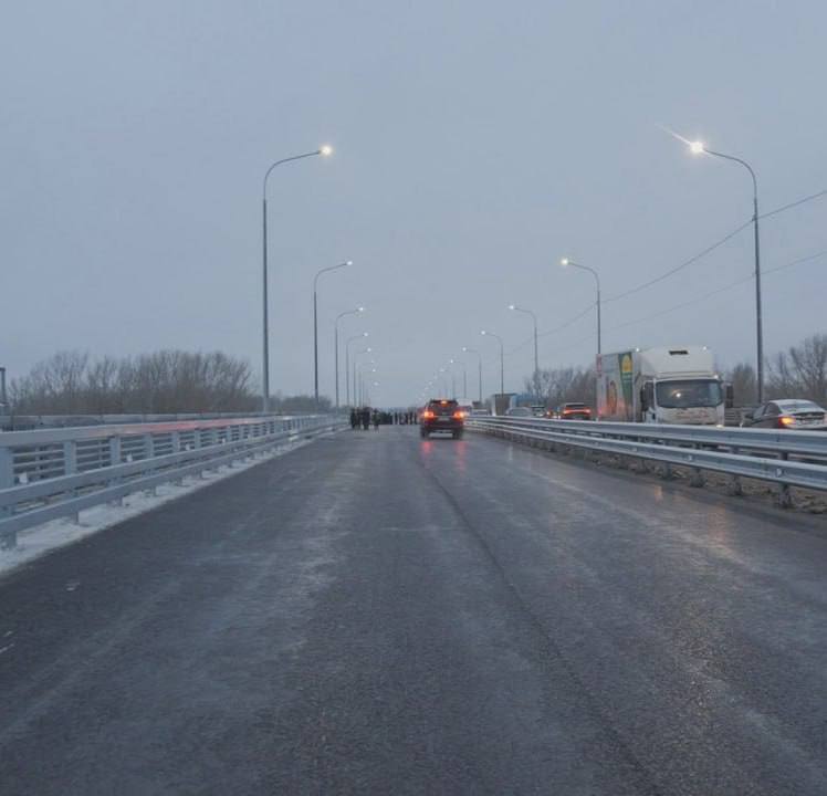 В Уфе до конца февраля продлили ограничения движения на Шакшинском мосту    Проезд по крайним правим полосам недоступен в обоих направлениях до 28 февраля  с 9:00 до 17:00 и с 20:00 до 6:00       Уфа Новости Онлайн #Уфа #Башкортостан