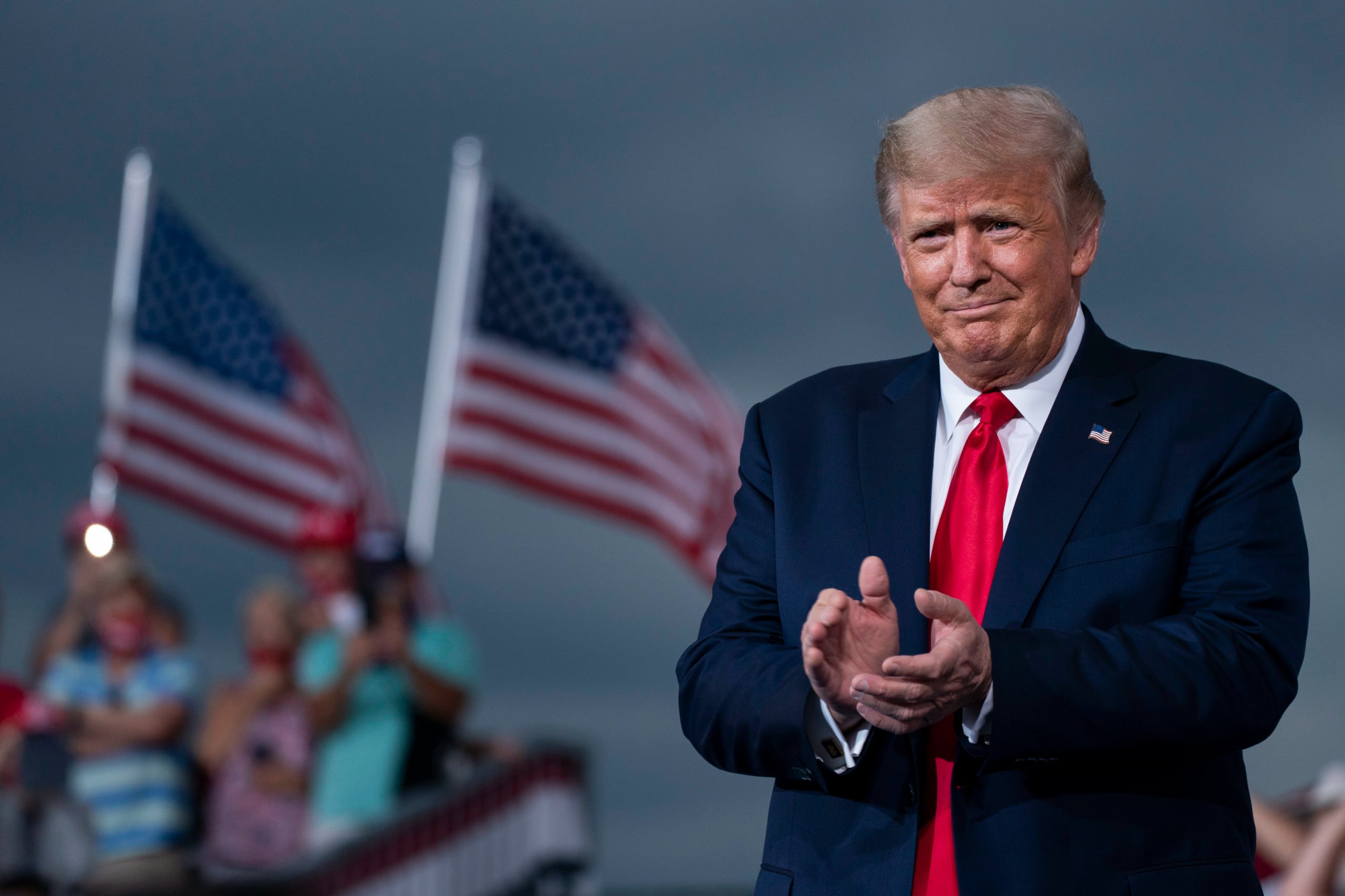 Правительство Пакистана номинировало Дональда Трампа на Нобелевскую премию мира «Правительство Пакистана решило официально рекомендовать президента Дональда Трампа на Нобелевскую премию мира 2026 года в знак признания его решительного дипломатического вмешательства и ключевого лидерства во время недавнего индо-пакистанского кризиса», – говорится в официальном заявлении правительства Пакистана в Х. #политика Больше новостей США здесь. Подписывайся!