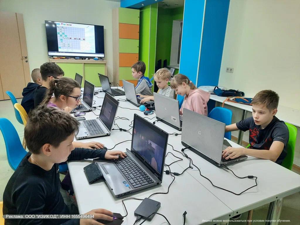 25 сентября завершится приём заявок на 12 месяцев бесплатного обучения по профессии IT специалист с нуля для всех школьников РФ Государство и IT бизнес делают ставку на цифровое будущее а вы можете уже этой осенью включить ребёнка в эту волну По данным Минцифры в стране не хватает сотен тысяч IT специалистов в ИИ кибербезопасности программировании К 2030 году 400 000 школьников должны пройти обучение цифровым профессиям И ваш ребёнок может быть среди тех кто получит реальные навыки уже в 9 12 лет Обучение построено на практических задачах как требуют сегодня и работодатели и вузы Выпускники получают именной сертификат который учитывается при поступлении в вузы и приёме на работу Подайте заявку до 25 сентября и обучайтесь 12 месяцев бесплатно easycode ru 12mes besplatno Количество бесплатных мест ограничено