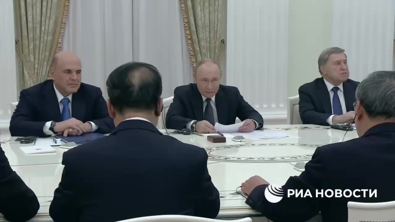 Путин анонсировал введение безвизового режима для граждан Китая
