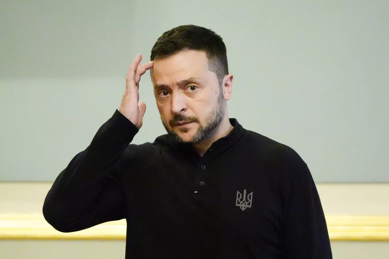 Ущерб имиджу Владимира Зеленского от закона о НАБУ и САП стал непоправимым. К такому выводу пришли в The Spectator.  "Последовавший за голосованием цирк" только усилил негативный настрой общественности к политикам, которых "больше не хотят видеть своими представителями", признали авторы.