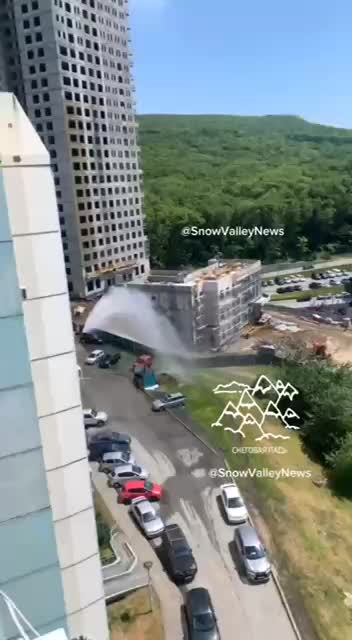 Во Владивостоке в районе Снеговой Пади начался сезон фонтанов из-за порыва труб