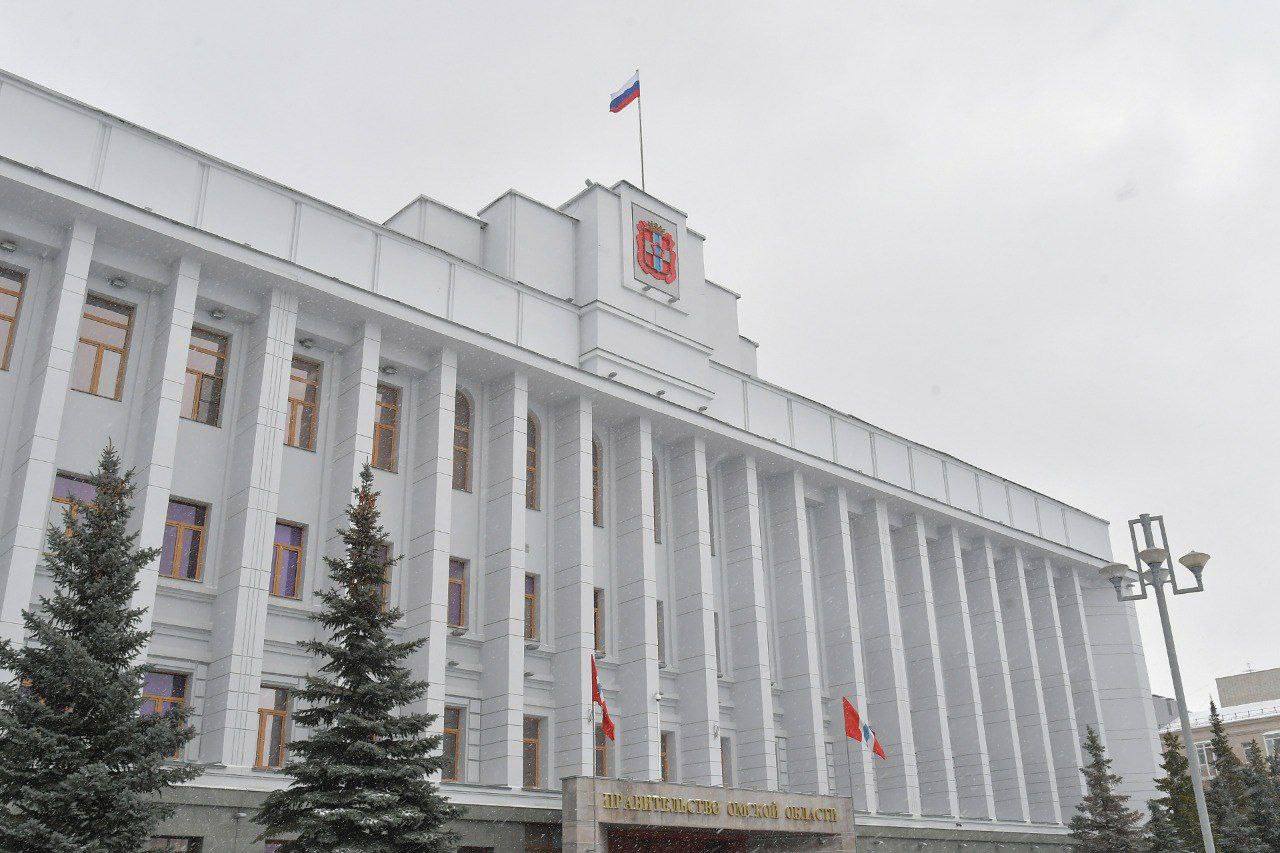 Приняли решение создать в Омской области Научно-производственный центр беспилотных авиационных систем. Выделяем на эти цели порядка 19 млн рублей.   Центр будет заниматься разработкой, а также опытным и серийным производством беспилотных авиационных систем. Новая структура позволит обеспечить наличие в регионе уникальной площадки, позволяющей объединить и синхронизировать действия органов власти и частных организаций и получить синергетический эффект в сфере развития беспилотной авиации.