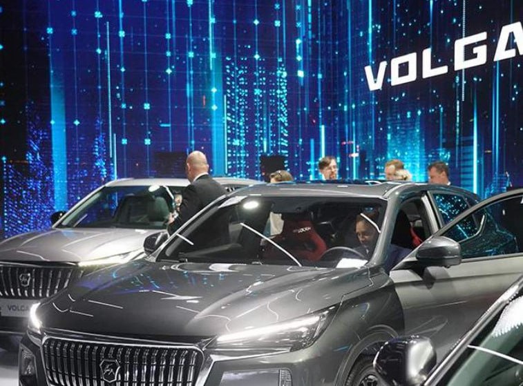 Geely станет новой Волгой начата сертификация трех новых моделей К40 К50 и седана С50 Автомобили основаны на Geely Atlas Monjaro и Preface соответственно Изначально партнером марки Volga должен был стать Changan но развития сотрудничество не получило