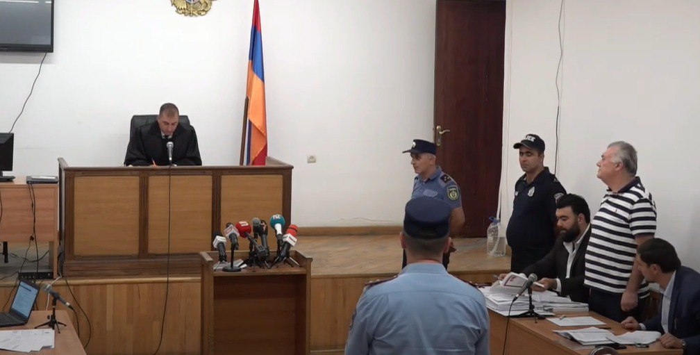 Суд отклонил ходатайство о прекращении уголовного преследования Рубена Акопяна и прекращении производства по делу