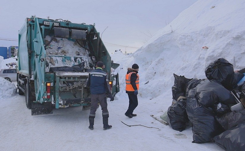 В Петропавловске Камчатском усилен контроль за обращением с отходами Организован ежедневный обход территорий Петропавловск Камчатский городской округ разделен на 17 секторов за каждым из них прикреплен сотрудник Контрольного управления администрации ПКГО который ежедневно проверяет наличие проезда заторов чистоты площадок и передает данные в АО Спецтранс Подробности по ссылке   kamtime ru article 4e4cbbad b83e 4c25 9f99 810e4215590e