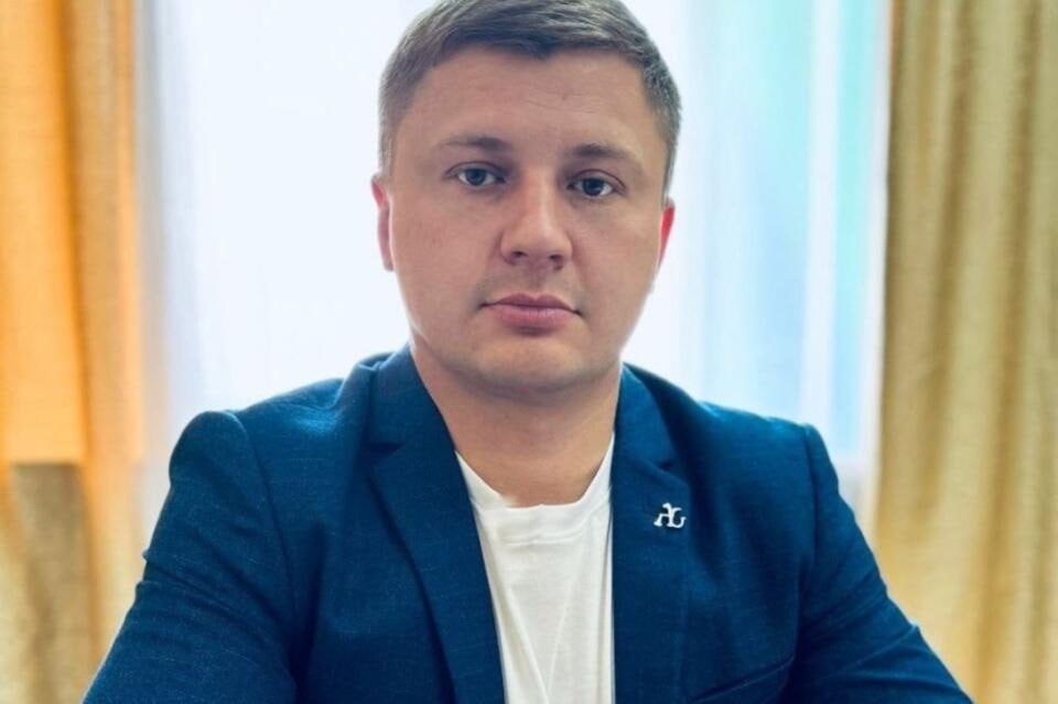 Главврач краевой больницы покинул должность Минздрав опровергает Наши источники сообщили что и о главного врача Забайкальской краевой клинической больницы Сергей Капустин покинул свой пост По данным наших собеседников его обязанности временно перешли заведующему нейрохирургии Михаилу Алферьеву Однако в пресс службе краевого Минздрава эту информацию опровергли заявив что сведения неверны ZAB RU Проголосовать