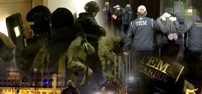 Масштабная операция против ИГИЛ в Стамбуле задержанные планировали теракты в преддверии Рождества Сотрудники отдела по борьбе с терроризмом полиции Стамбула провели крупную операцию против ИГИЛ В результате в 124 адресах по всему городу были задержаны 115 из 137 подозреваемых Задержанные планировали совершить нападения и теракты в преддверии Рождества и Нового года а также были связаны с зонами конфликтов в рамках деятельности ИГИЛ В ходе обысков были изъяты пистолеты патроны и многочисленные организационные документы Продолжаются розыскные мероприятия в отношении остальных подозреваемых