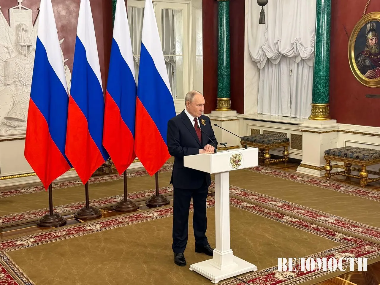 Владимир Путин допустил возможность встречи с Владимиром Зеленским в третьей стране Это возможно в том случае когда будут достигнуты окончательные договоренности о мирном договоре заявил президент Путин отметил что договор должен быть рассчитан на длительную историческую перспективу Это должна быть окончательная точка сказал президент РФ Max Telegram Рассылка Приложение для iOS Android