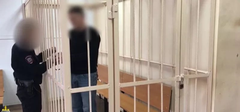 Суд отправил замдиректора МУП «Коммет» Челябинска в СИЗО  Центральный районный суд Челябинска вчера, 26 февраля, отправил заместителя директора МУП «Коммет» Владимира Горошко в СИЗО по делу о хищении средств муниципального предприятия.  Как напоминает пресс-служба регионального УФСБ, реализованным 12 февраля текущего года комплексом оперативно-разыскных мероприятий были выявлены противоправные действия руководства МУПа – совершение мошенничества в особо крупном размере.  Силовики задержали директора «Коммета» Сергея Кочнева. На следующий день после задержания, 13 февраля, суд отправил Кочнева в СИЗО.  ЧИТАТЬ ПОДРОБНЕЕ   Урал-пресс-информ