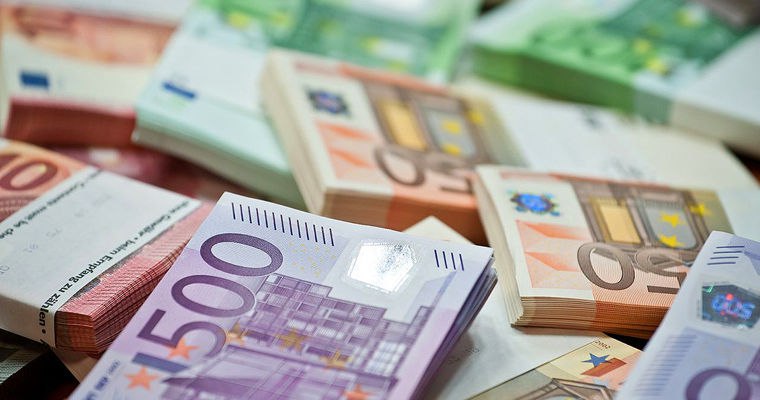 Еврокомиссия выделила Молдове дополнительные 18 9 млн евро Европейская комиссия выделила Республике Молдова дополнительно 18 9 млн евро в рамках Плана реформ и роста подтвердив таким образом неизменную поддержку ЕС в проведении реформ в стране