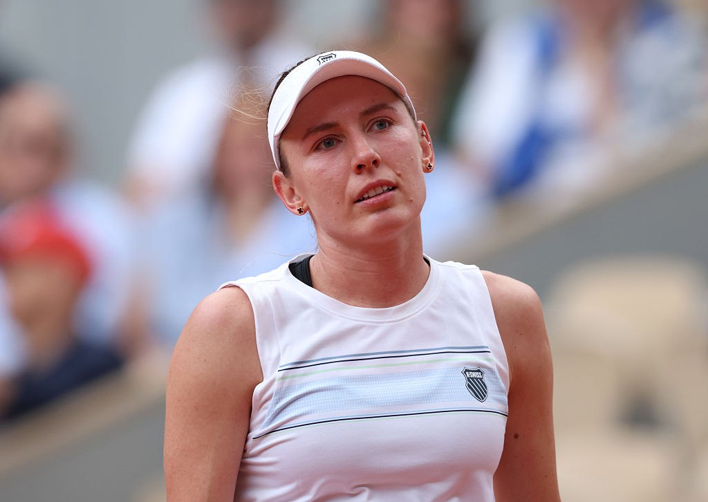 Александрова вышла в полуфинал турнира WTA 250 в Хертогенбосе Екатерина обыграла Веронику Кудерметову – 5:7, 6:4, 6:2. Её следующей соперницей станет победительница матча Ю Юань Китай – Элиз Мертенс Бельгия . Julian Finney/Getty Images