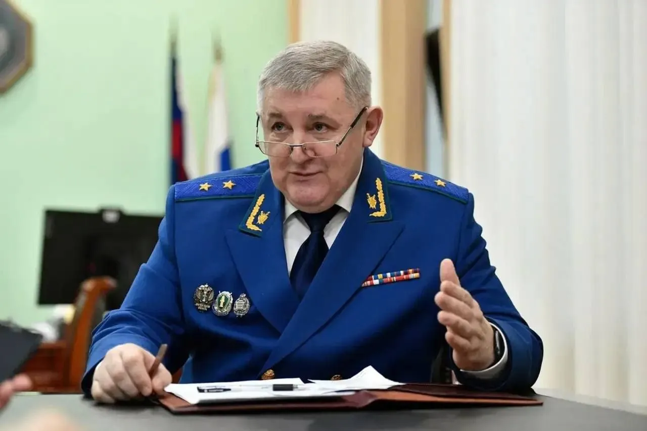 Прокурор Башкирии Игорь Пантюшин покинул пост и ушел на повышение в генеральную прокуратуру По данным СМИ он возглавит управление по обращению граждан