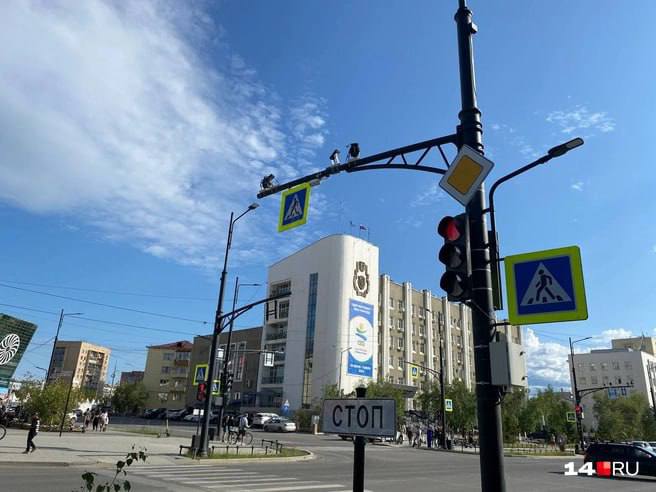 Ангел встанет на стражу порядка в Якутске Вандалы вздрогнули когда узнали что с 1 января в столице Якутии начнут применять мобильный комплекс фотовидеофиксации административных нарушений Ангел Систему будут использовать чтобы следить за порядком на улицах и привлекать нарушителей в области благоустройства или парковки к ответственности