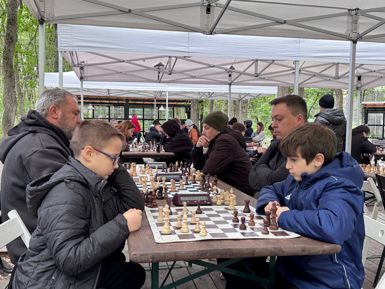 В Ставрополе прошел турнир на Кубок Ставропольской городской Думы Участие в нем приняли 75 шахматистов из 14 субъектов Российской Федерации Победителями и призерами стали Павел Смирнов Московская область Заур Текеев Ставропольский край Михаил Улыбин Свердловская область Лучший результат среди женщин показала Ульяна Токмакова Ставропольский край Пресс служба Федерации шахмат Ставропольского края