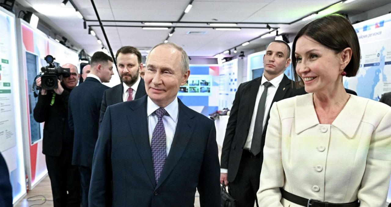 Жители регионов СКФО отмечают улучшения в социальной сфере гендиректор Агентства стратегических инициатив Светлана Чупшева представила Владимиру Путину Рейтинг качества жизни за 2025 год Как следует из доклада Ингушетия попала в число регионов где оказалась самая быстрая скорая помощь наряду с Мурманской обл и Чукоткой В то же время жители Северной Осетии по данным Чупшевой больше всего довольны питанием в школах Накануне мы сообщали что Чечня заняла I место в РФ по удовлетворённости людей ЖКХ благоустройством и доступностью жилья согласно данным Минстроя России И это вполне коррелирует с Рейтингом АСИ по качеству жизни в котором Чечня наряду с Москвой и Питером и единственная в СКФО вошла в ТОП 20 в 2025 г заняв 19 е место Президент призвал АСИ распространять опыт регионов лидеров по поддержке многодетных семей и включать в рег программы повышения рождаемости Это значит что опыт СКФО должен быть востребован в масштабах страны Стрелы Казбека СКФО в MAX подписывайся