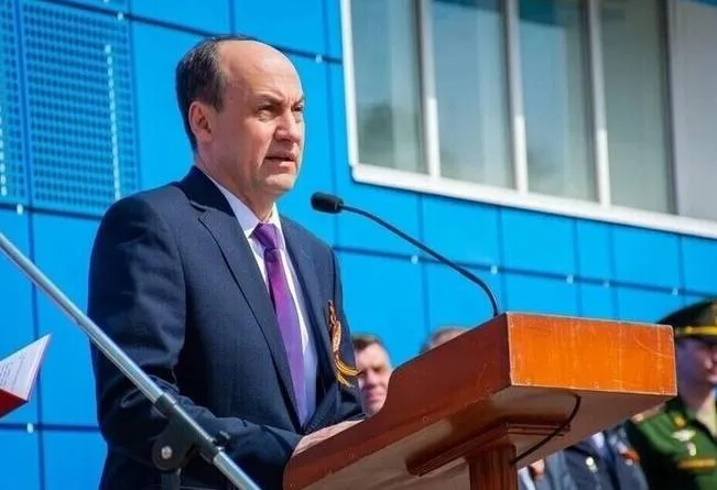 В Красноярске задержали директора Красмаша Александра Гаврилова по подозрению в получении взятки в 3 млн рублей Уголовное дело возбуждено официальных подтверждений пока нет Красмаш производит баллистические ракеты разгонные блоки для Зенита и Протона а также оборудование для нефтегазовой отрасли Подписаться на канал наш МАХ