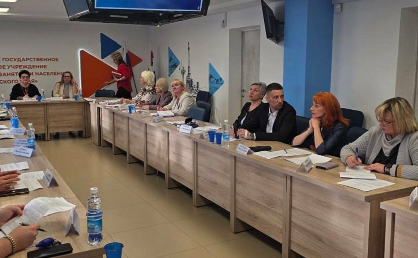 На Камчатке утвержден план развития системы профориентации Межведомственная комиссия определила ключевые направления работы со школьниками и студентами В Камчатском крае состоялось заседание межведомственной комиссии по вопросам профессиональной ориентации граждан Подробности по ссылке kamtime ru article 977e9b18 072a 483e afc1 88fd3bae1259