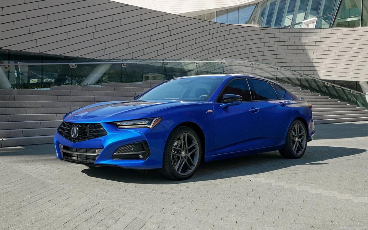 Acura полностью откажется от седанов Представители марки заявили, что пойти на такой шаг они были вынуждены для того, чтобы «лучше соответствовать растущим потребностям клиентов и меняющемуся ландшафту автомобильной промышленности». В линейке премиального суббренда компании Honda останутся только кроссоверы MDX, ADX, недавно представленный RSX , а также лифтбек Integra, который буквально недавно пережил обновление. Как пояснил Carscoops, снятие с производства модели TLX вполне закономерно, учитывая падающие продажи на американском рынке: в 2015 году бренд реализовал 47 080 таких машин, а в 2019 году показатель упал до 26 548 штук. В пандемию и после нее Acura TLX продавалась еще хуже. Относительно новые Acura TLX второго поколения с небольшим пробегом сейчас можно купить в России от 2,1 млн руб. Цена на наиболее дорогие экземпляры может достигать 4 млн руб.