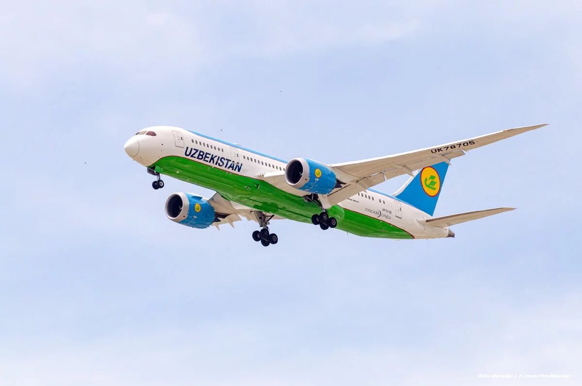 Рейс 9S 3306 Ташкент Джидда совершил вынужденную посадку в аэропорту Бахрейн во время полета у пожилой пассажирки произошла остановка сердца