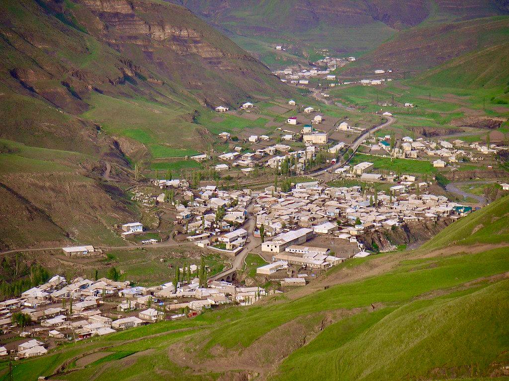 Село Тпиг Агульского района Дагестана отмечено на всероссийском уровне Федеральное агентство по делам национальностей ФАДН подвело итоги всероссийского конкурса Лучшая муниципальная практика В номинации по укреплению межнационального мира и согласия приняли участие более 300 муниципалитетов из 73 регионов страны Сельское поселение Село Тпиг Агульского района Республики Дагестан вошло в десятку лучших по итогам федерального этапа конкурса Высокая оценка работы муниципального образования подтверждает эффективность применяемых в республике подходов к реализации государственной национальной политики Представители муниципалитетов со всей страны получили почетные грамоты ФАДН России за свой значительный вклад в сохранение культурного многообразия и укрепление общероссийского единства Лучшие практики представленные на конкурсе вошли в специальный сборник опубликованный на официальном сайте федерального агентства  Читайте нас в MAX