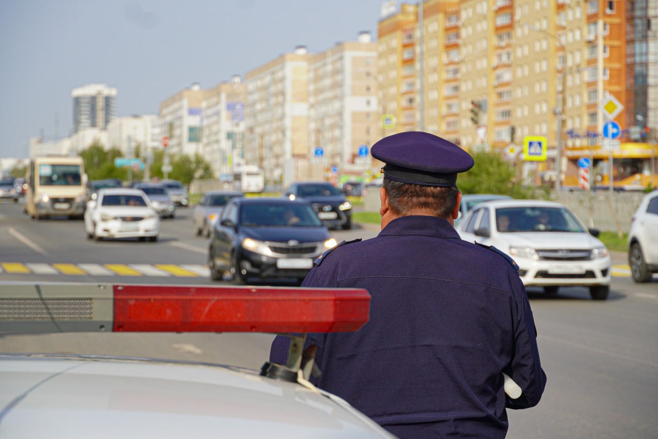 ⏺ В Челнах организуют массовую проверку водителей  В Набережных Челнах в пятницу, 13 сентября, пройдет массовая проверка водителей. Об этом сообщает отделение пропаганды Госавтоинспекции города.  Под пристальным вниманием автоинспекторов окажутся водители в состоянии алкогольного опьянения, не имеющие водительского удостоверения, перевозящие детей без автокресел и любители тонировки.