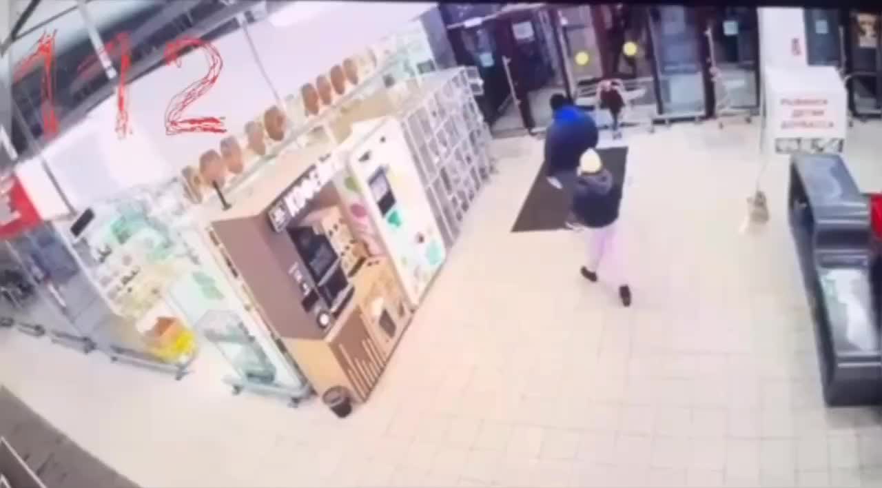 Фитнес-тренер уволен после инцидента с девушкой в Рыбинске