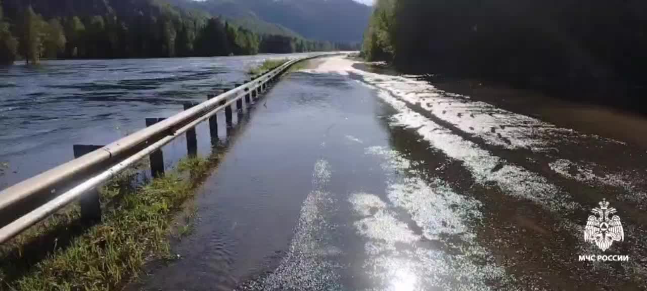 Гидрологическая обстановка в Республике Алтай: уровень воды остается высоким