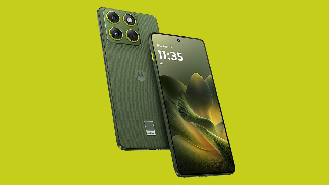 Motorola представила свой ультратонкий смартфон X70 Air с толщиной корпуса меньше 6 мм Одной из особенностей устройства стал внушительный аккумулятор ёмкостью 4800 мАч dtf ru mobile 4087973