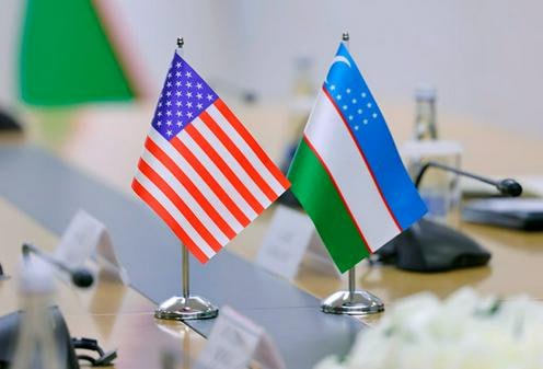 Узбекистан ведёт переговоры с Министерством сельского хозяйства США и Ассоциацией хлопка США о поставках американского хлопка по программе кредитных гарантий GSM-102. Как сообщили в Министерстве инвестиций, промышленности и торговли республики, в ходе визита делегации в США с 23 по 29 июля обсуждались условия импорта, увеличение кредитного лимита и запуск инициативы Made from U.S. Cotton, направленной на расширение экспорта продукции, произведённой из американского сырья. Также рассматривались перспективы выхода узбекских товаров — от текстиля и стройматериалов до сельхозпродукции и электротехники — на маркетплейс Amazon и в крупные сети США, включая Walmart. Подробнее на нашем сайте
