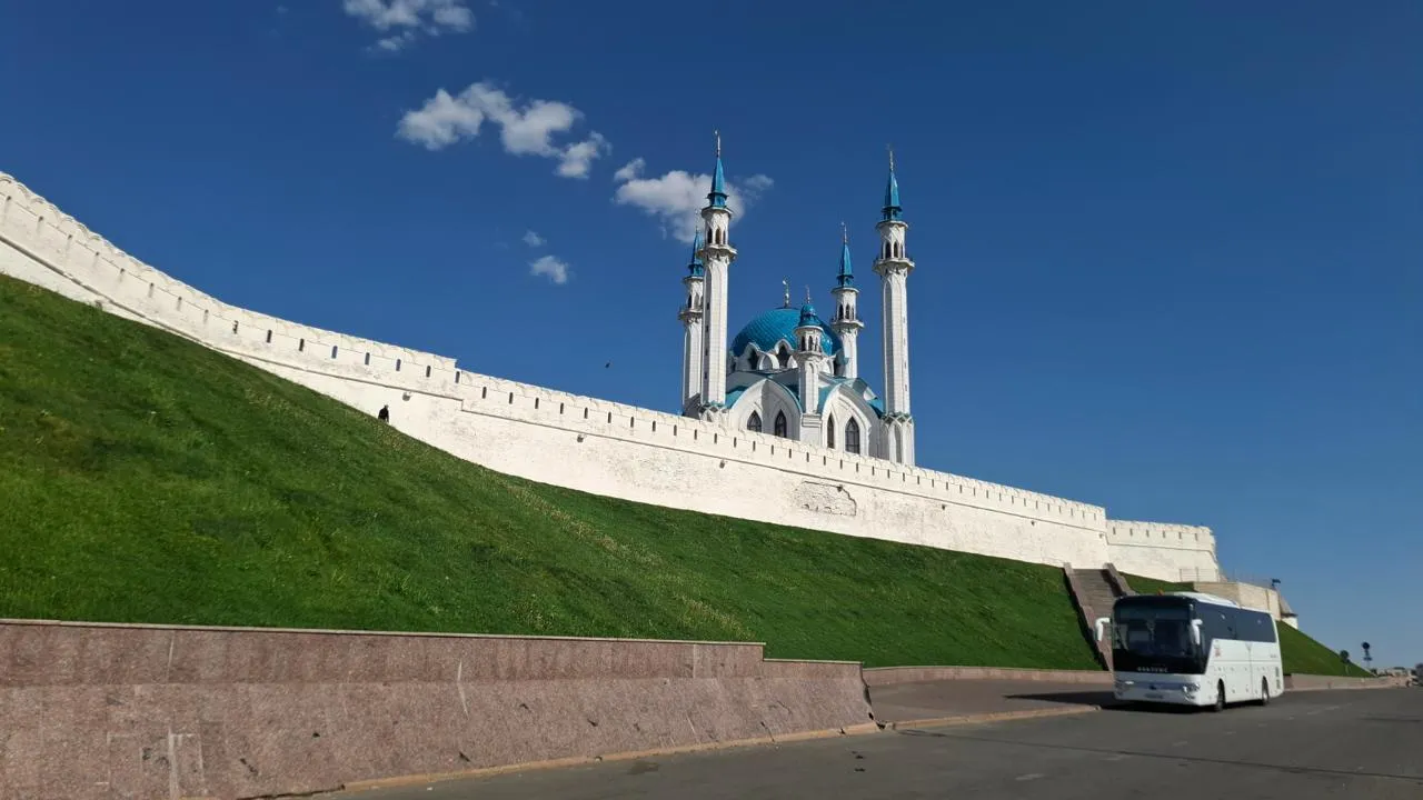 В Казанском Кремле началась масштабная реставрация стен На их сохранение направят около 800 миллионов рублей   inde io news v kazanskom kremle nachali restavrirovat steny