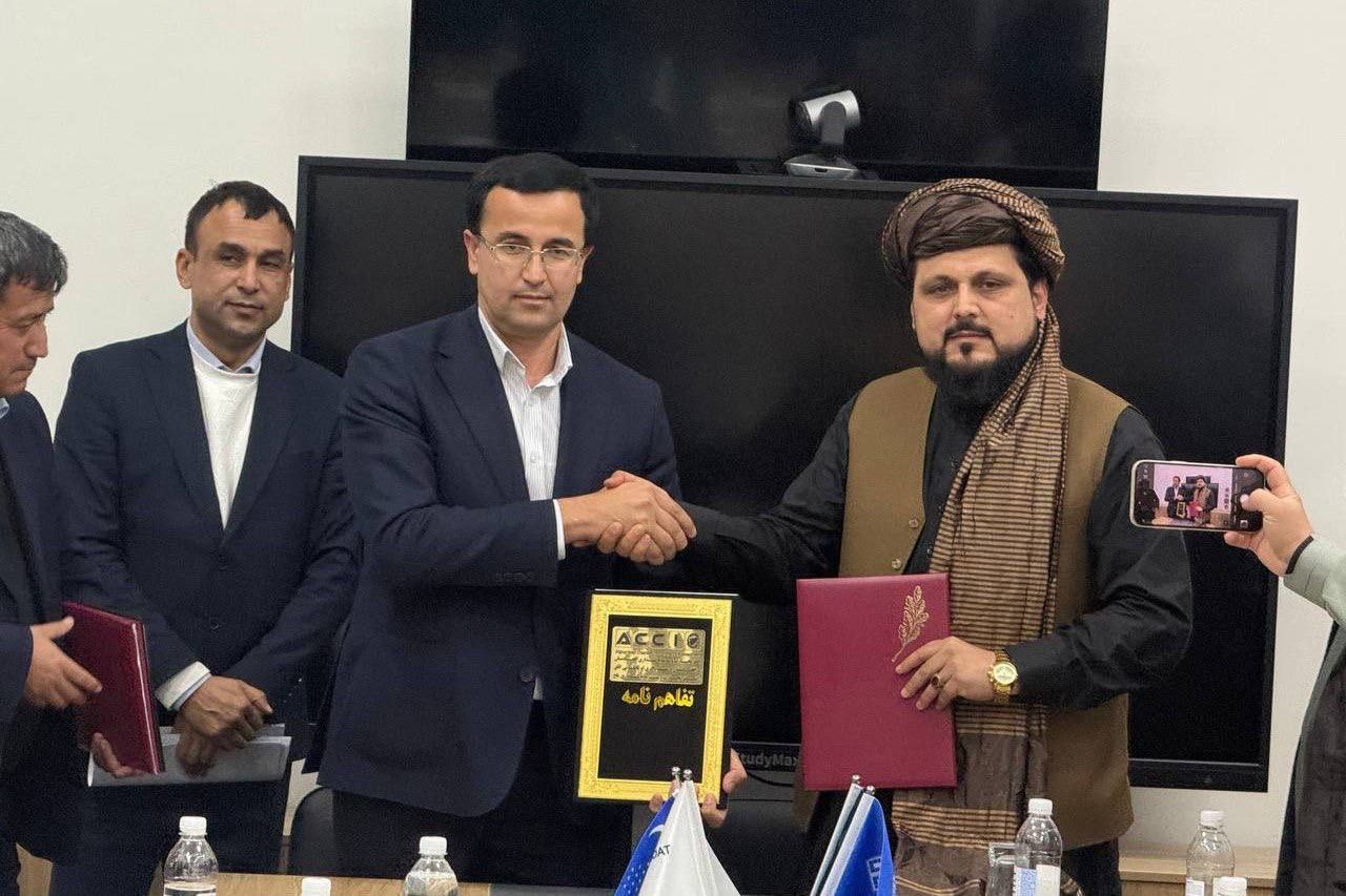 Руководители Сурхандарьи и афганского региона Балх обсудили взаимодействие в торговой сфере стороны подписали меморандум о сотрудничестве а также провели открытый диалог с участием предпринимателей двух стран