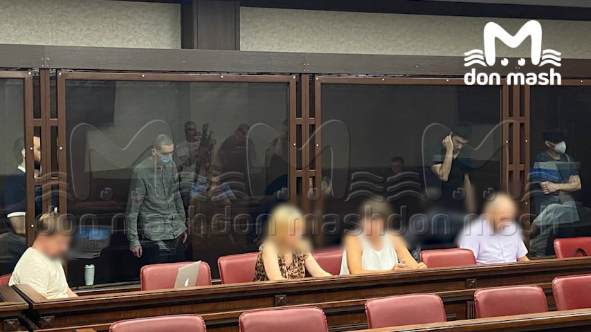 Все участники захвата ростовского СИЗО-1 признали вину. Один только частично. Даниила Камнева, Рамзана Албекова, Магомеда Алханова, Малика Гандалоева и Адама Кодзоева обвиняют в терроризме, захвате заложников, организации незаконных формирований и ещё по нескольким статьям.